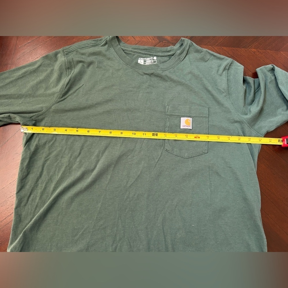 Carhartt kids  Green Long Sleeve Top size L(12-14)